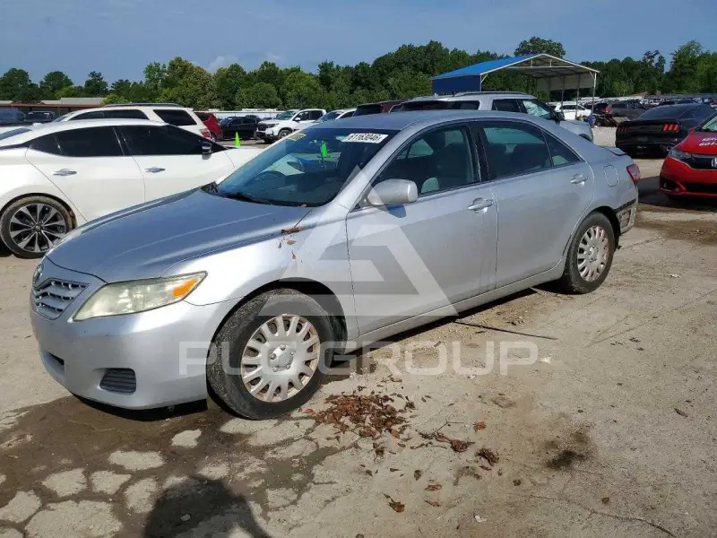2010 Toyota CAMRY фото
