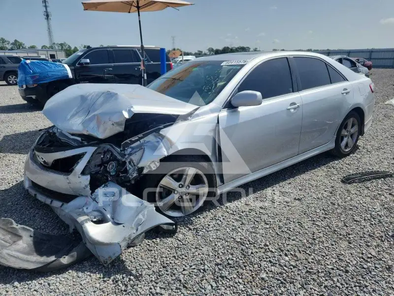2010 Toyota CAMRY photo
