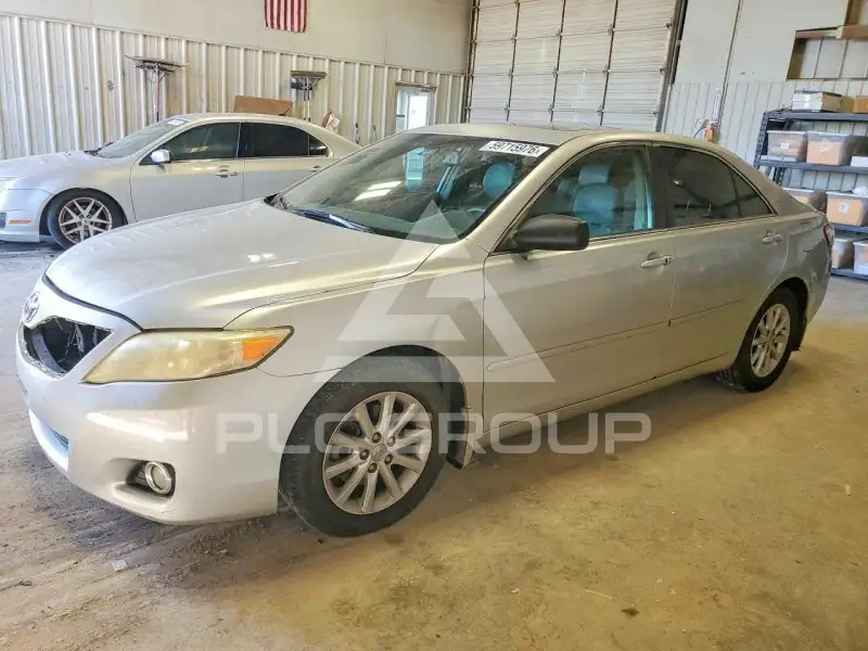 2010 Toyota CAMRY photo