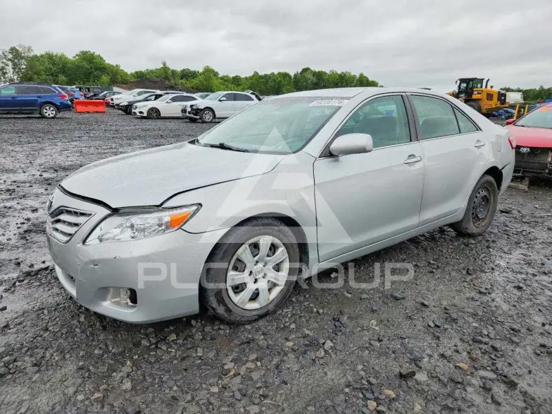 2010 Toyota CAMRY фото