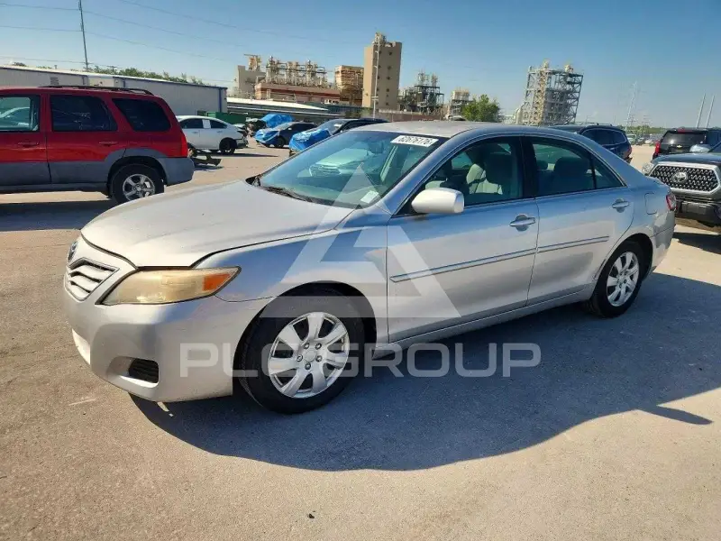 2010 Toyota CAMRY фото
