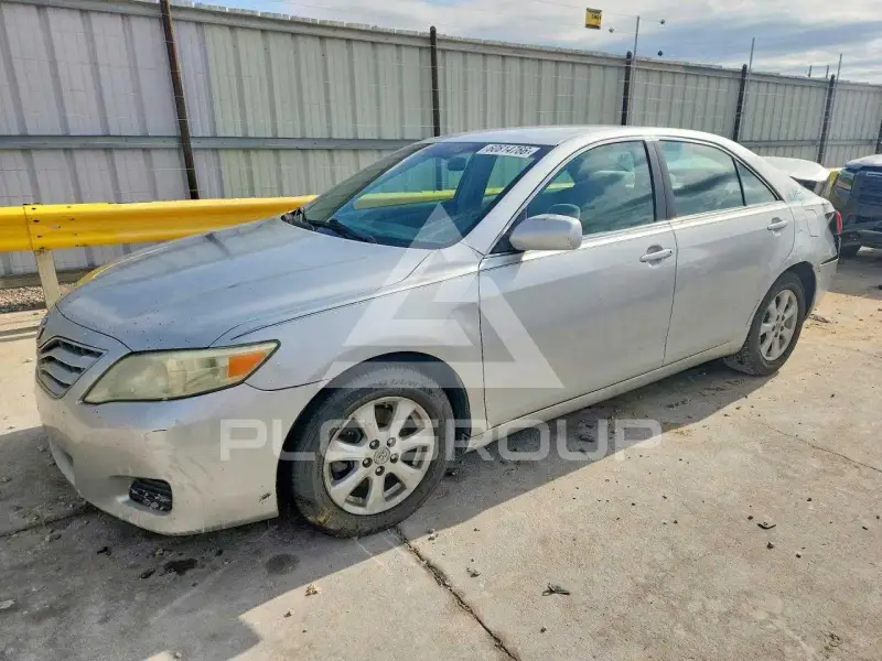 2010 Toyota CAMRY фото