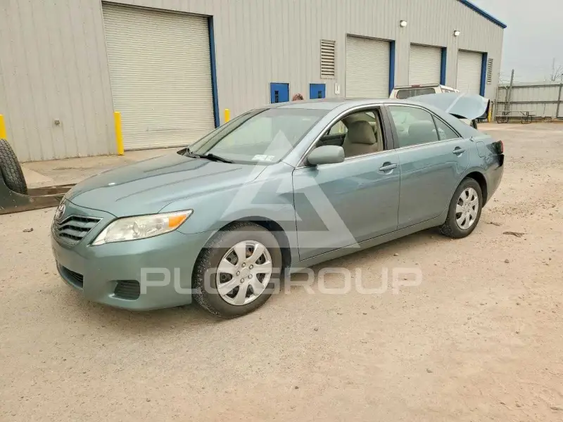 2010 Toyota CAMRY photo