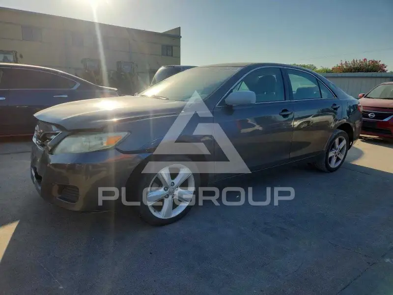 2010 Toyota CAMRY фото