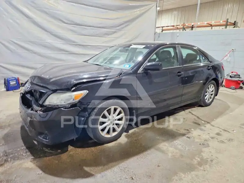 2010 Toyota CAMRY фото