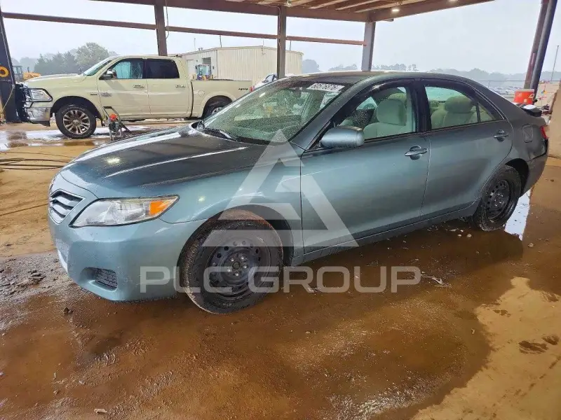 2010 Toyota CAMRY фото