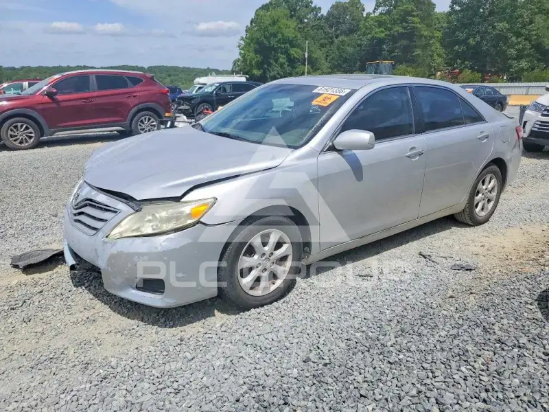 2010 Toyota CAMRY фото