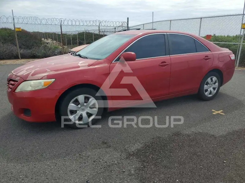 2010 Toyota CAMRY фото