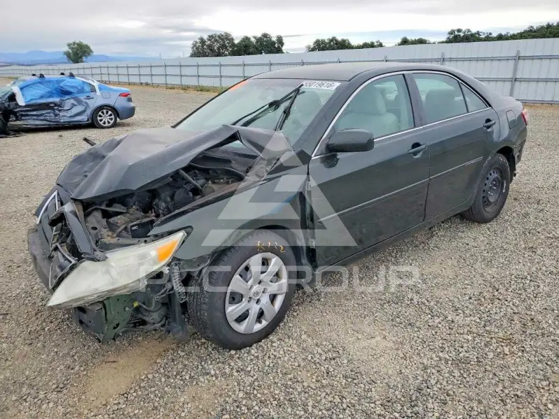 2010 Toyota CAMRY фото