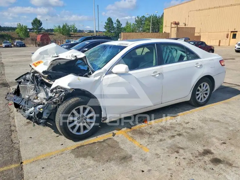 2010 Toyota CAMRY фото