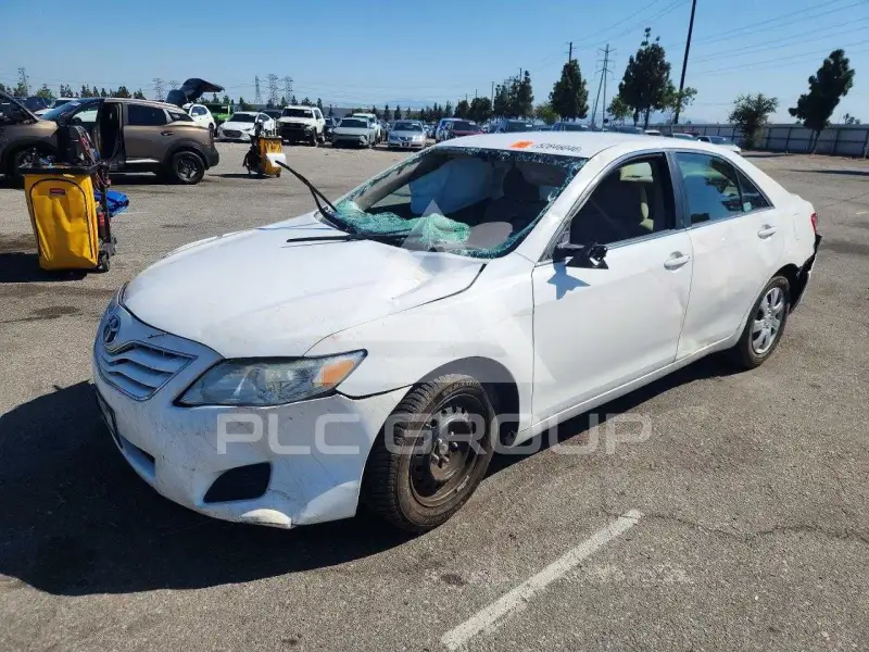 2010 Toyota CAMRY фото