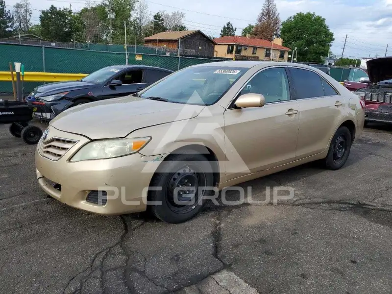 2010 Toyota CAMRY фото