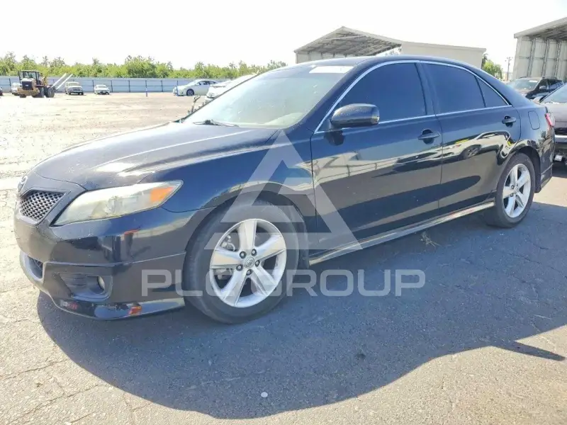 2010 Toyota CAMRY фото