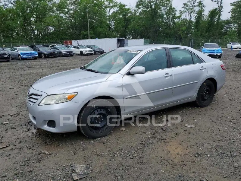 2010 Toyota CAMRY фото