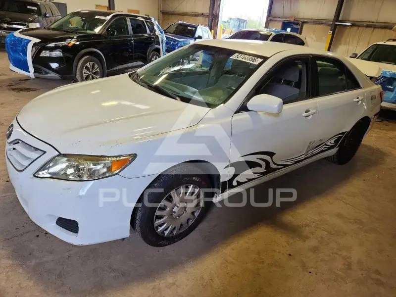 2010 Toyota CAMRY фото