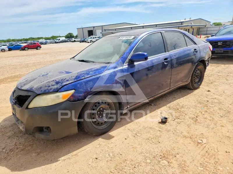 2010 Toyota CAMRY фото