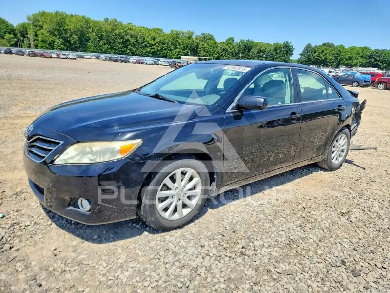 2010 Toyota CAMRY фото