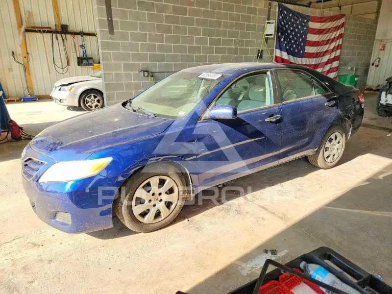 2010 Toyota CAMRY фото