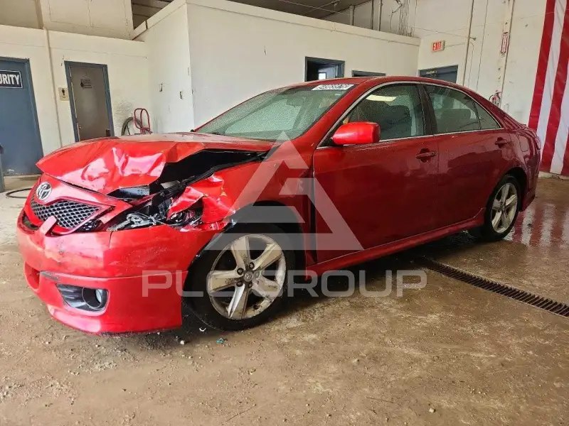 2010 Toyota CAMRY фото