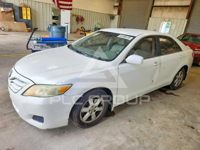 2010 Toyota CAMRY фото
