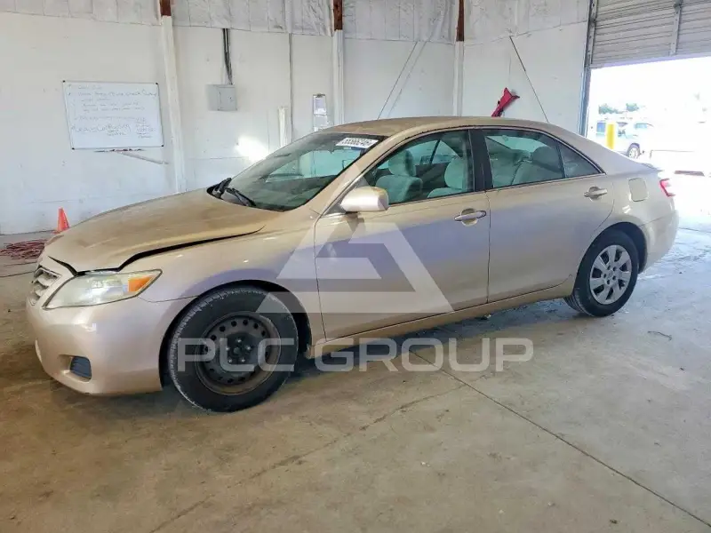 2010 Toyota CAMRY фото