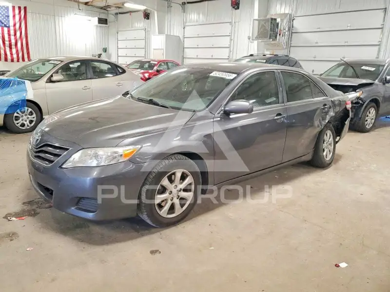2010 Toyota CAMRY фото