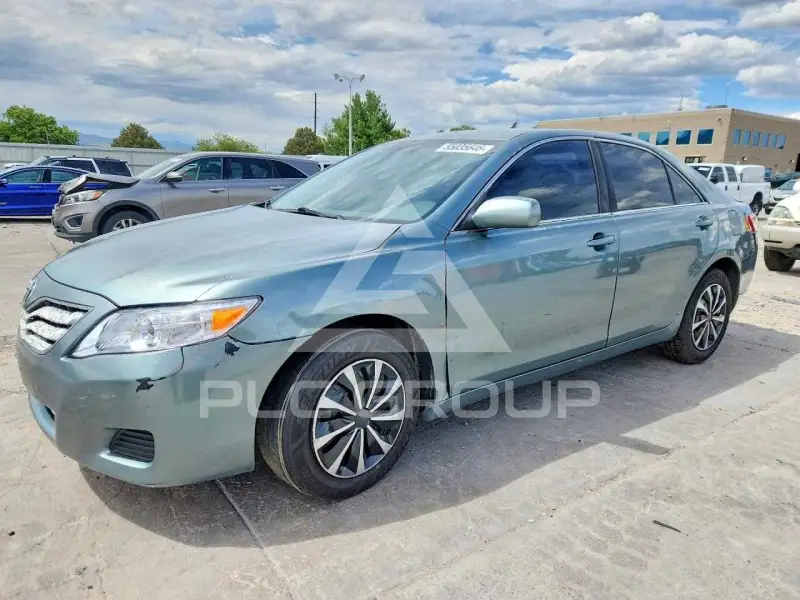 2010 Toyota CAMRY фото