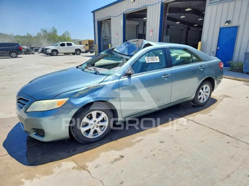 2010 Toyota CAMRY фото