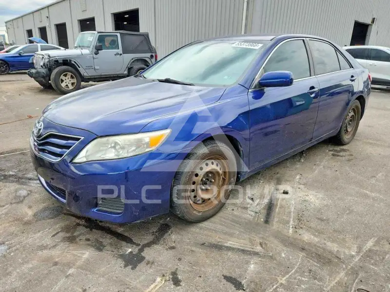 2010 Toyota CAMRY фото