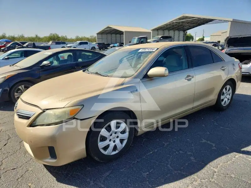 2010 Toyota CAMRY фото