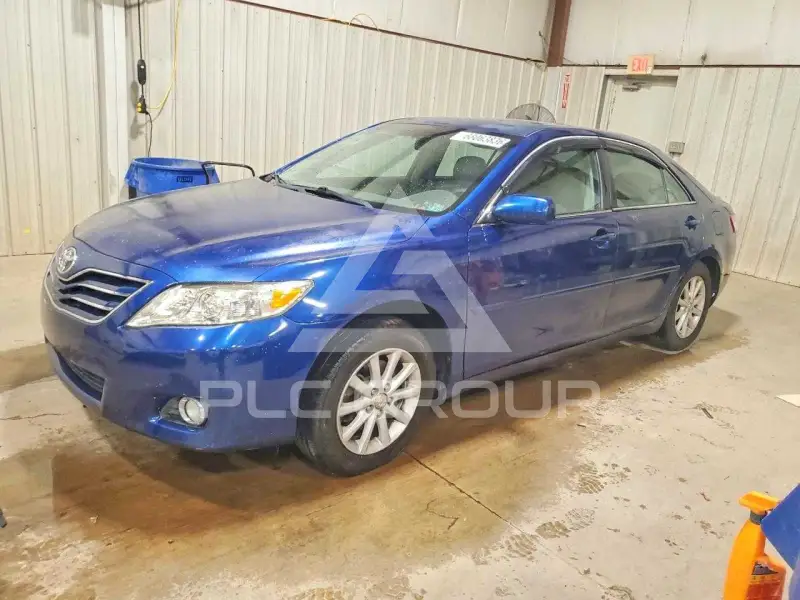 2010 Toyota CAMRY фото