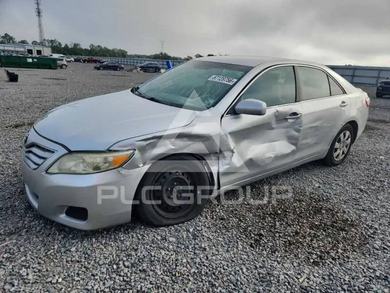 2010 Toyota CAMRY фото