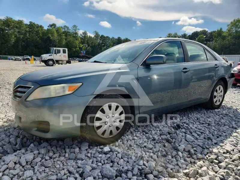 2010 Toyota CAMRY photo