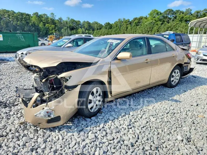 2010 Toyota CAMRY фото