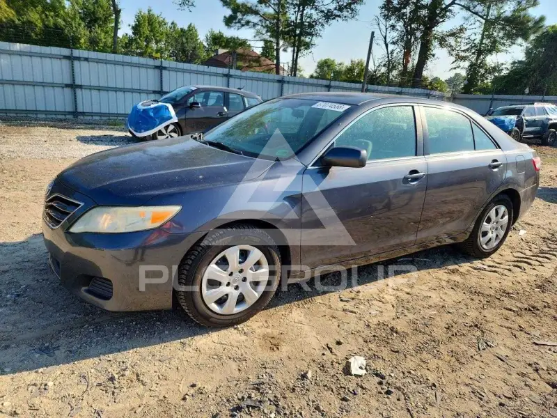 2010 Toyota CAMRY photo