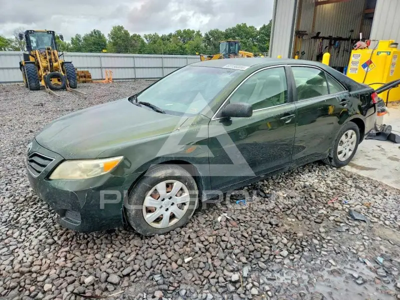 2010 Toyota CAMRY фото