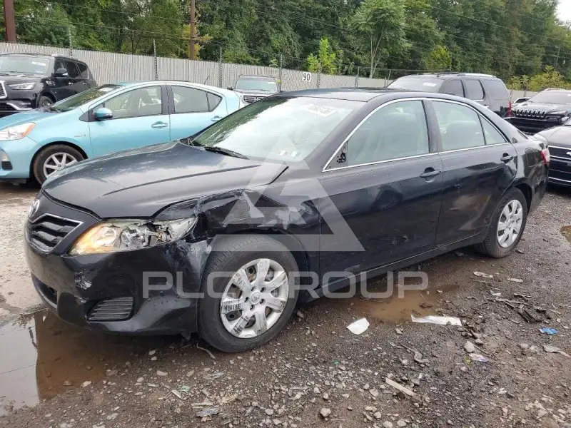 2010 Toyota CAMRY photo