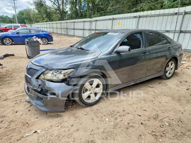 2010 Toyota CAMRY фото