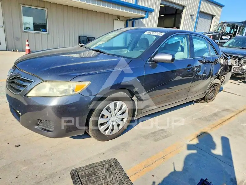 2010 Toyota CAMRY фото