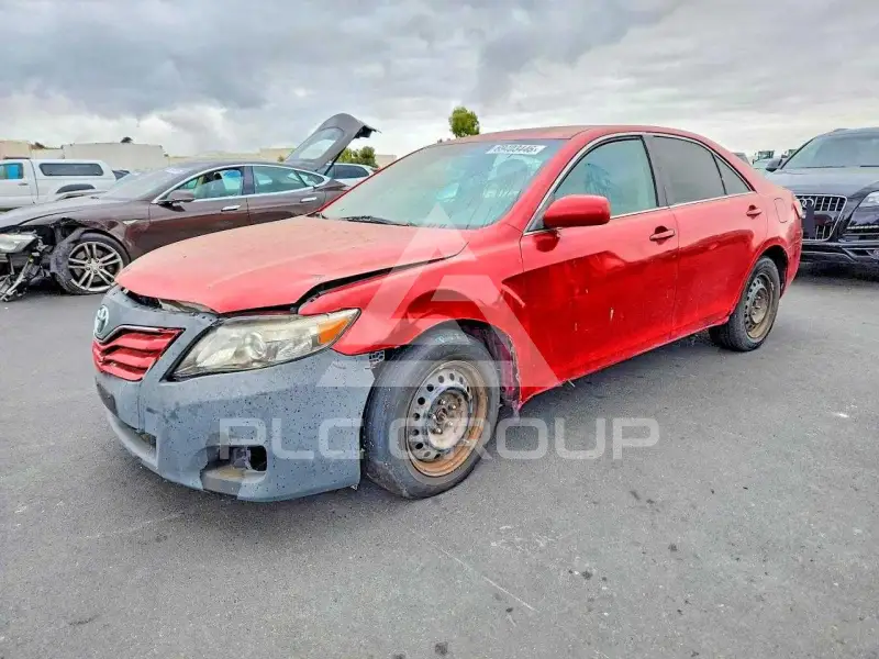 2010 Toyota CAMRY фото