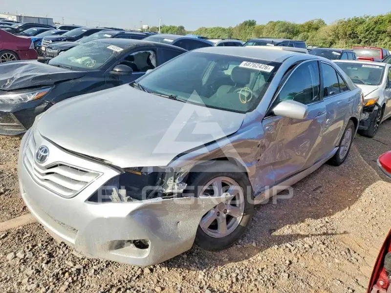 2010 Toyota CAMRY фото