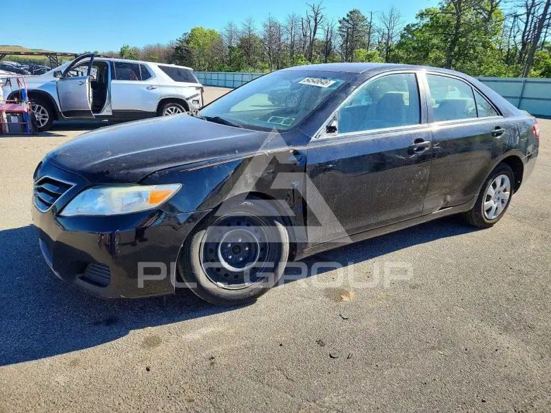 2010 Toyota CAMRY фото