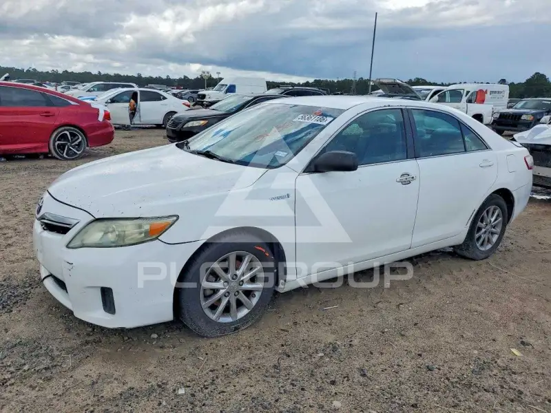 2010 Toyota CAMRY фото