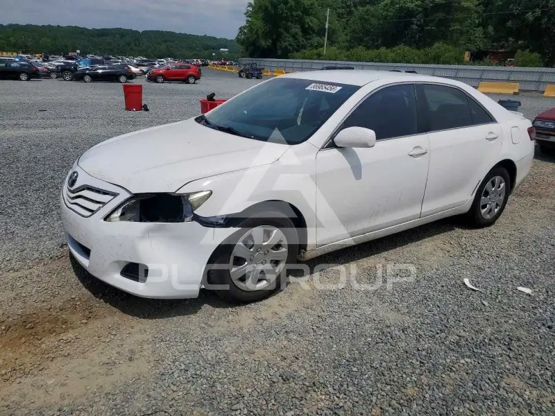2010 Toyota CAMRY фото