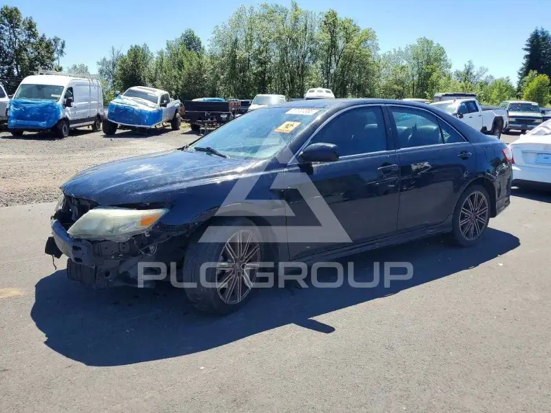 2010 Toyota CAMRY фото
