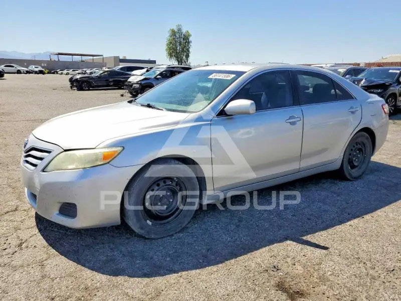 2010 Toyota CAMRY фото