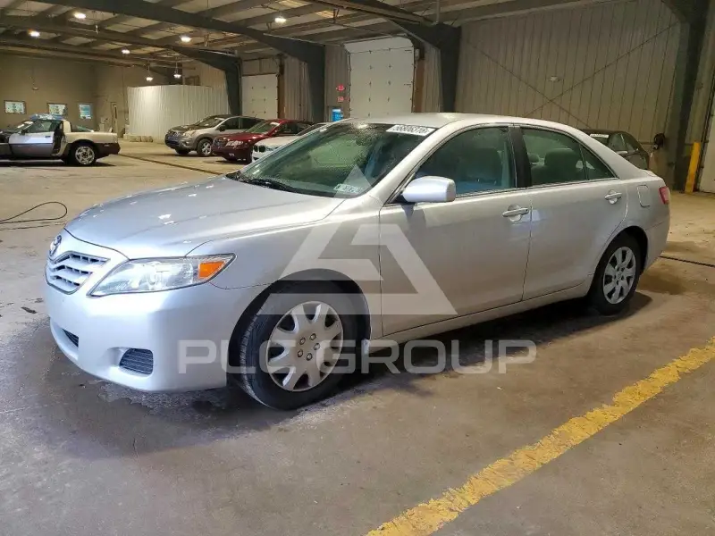 2010 Toyota CAMRY photo