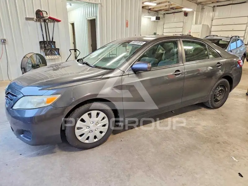 2010 Toyota CAMRY фото