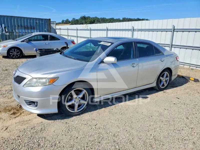 2010 Toyota CAMRY фото
