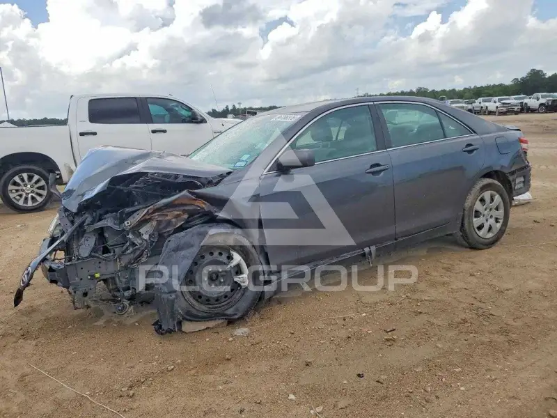 2010 Toyota CAMRY фото